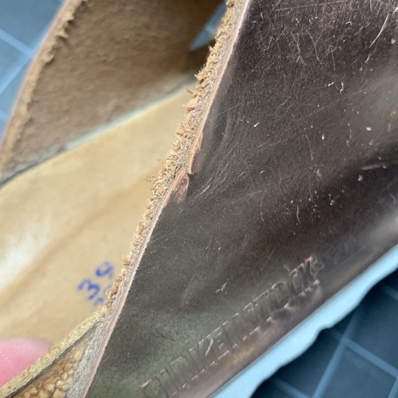 Women’s Birkenstock Arizona Leather Soft Footbed- Metallic Copper, size 39/250 - Picture 9 of 16